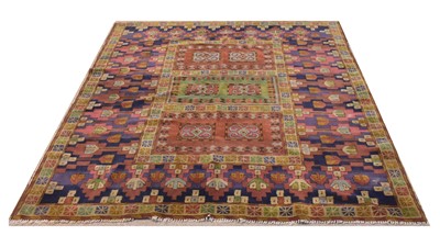 Lot 1156 - An early 20th Century Tetex rug