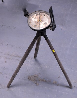 Lot 451A - Alex Mabon & Sons, Glasgow: surveyors' level or theodolite.