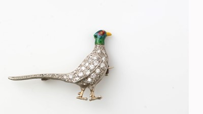 Lot 424 - An early 20th Century diamond and enamel pheasant pattern brooch