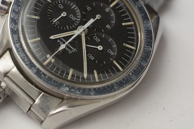 Lot 586 - Post-Moon Omega Speedmaster: a manual wind chronograph wristwatch