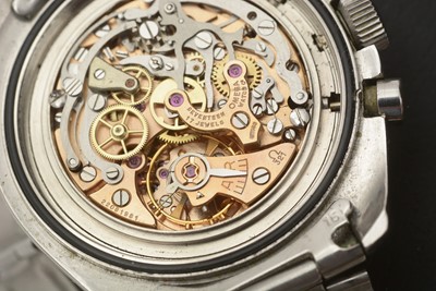 Lot 586 - Post-Moon Omega Speedmaster: a manual wind chronograph wristwatch