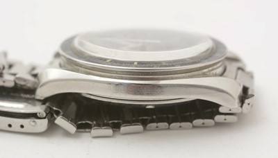 Lot 586 - Post-Moon Omega Speedmaster: a manual wind chronograph wristwatch