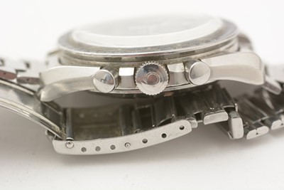 Lot 586 - Post-Moon Omega Speedmaster: a manual wind chronograph wristwatch
