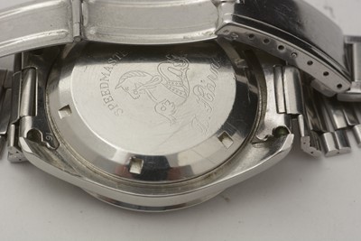 Lot 586 - Post-Moon Omega Speedmaster: a manual wind chronograph wristwatch