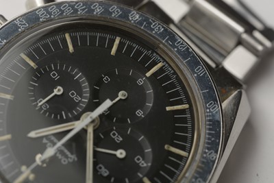 Lot 586 - Post-Moon Omega Speedmaster: a manual wind chronograph wristwatch