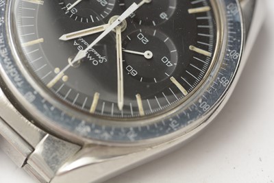 Lot 586 - Post-Moon Omega Speedmaster: a manual wind chronograph wristwatch