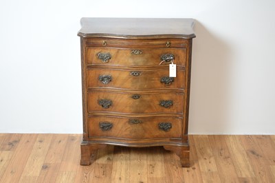 Lot 3 - A 1930s Georgian-style serpentine chest of drawers