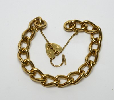 Lot 150 - A 9ct yellow gold solid curb link bracelet