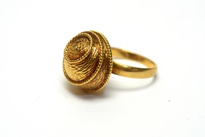 Lot 154 - An 18ct yellow gold ring