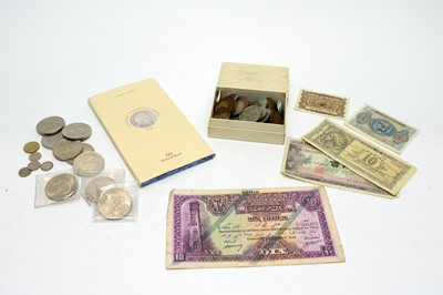 Lot 153 - A selection of silver and other coins and banknotes