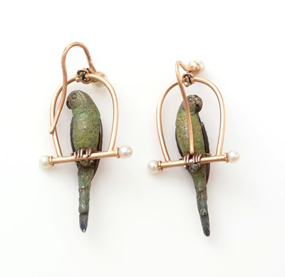 Lot 519 - A fine and unusual pair of Victorian diamond and carved garnet parrot on perch pattern earrings