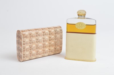 Lot 153 - A 1928 Coty parfum L'Or "Etui a Cigarette" boxed perfume, in a Rene Lalique glass bottle