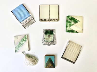 Lot 42 - Late 1920s and early 1930s Art Deco loose powder compacts, including patented "Rolly" designs
