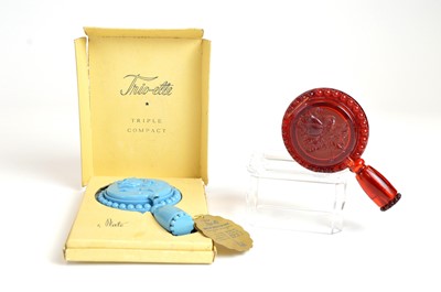 Lot 103 - 1945 Platè "Trio-ette" hand-mirror vanity cases
