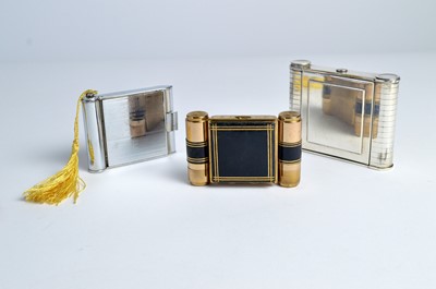 Lot 106 - Three 1940s vanity carryalls of Streamline and Art Deco design