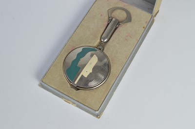 Lot 65 - An early 1930s Richard Hudnut "Deauville" pendant vanity case
