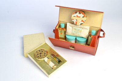 Lot 117 - 1930s and later Coty compacts and beauty products