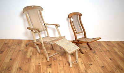Lot 49 - A 20th Century folding steamer/plantation chair