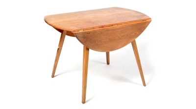 Lot 88 - Ercol - Lucien Ercolani - Quaker - A retro vintage circa 1960s beech and elm table and chairs