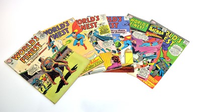 Lot 76 - DC Comics.