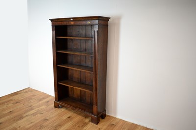 Lot 33 - A 20th Century oak open bookcase