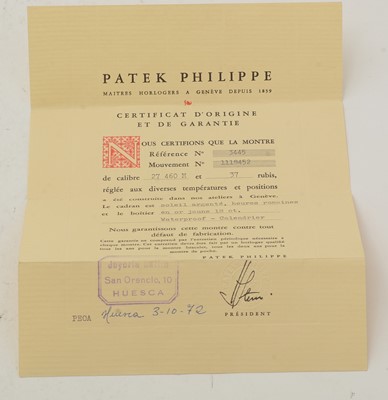 Lot 613 - Patek Philippe, Geneve: an 18ct yellow gold-cased automatic wristwatch