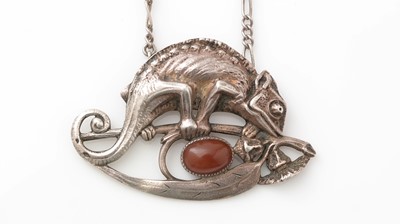 Lot 407 - A fine French silver Chameleon necklace