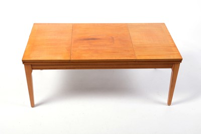 Lot 53 - A retro vintage circa 1970's backgammon/chess/gaming/coffee table of rectangular form