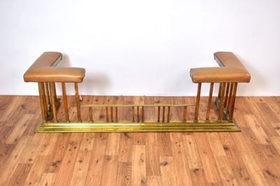 Lot 31 - A 20th Century brass club fender