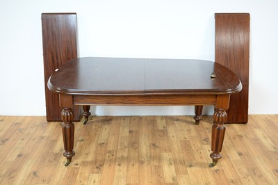 Lot 22 - A Victorian mahogany extending dining table