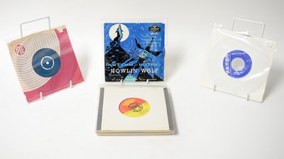 Lot 284 - 15 Howlin' Wolf blues singles and EPs