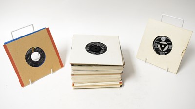 Lot 300 - Large collection of Elvis 7" Singles