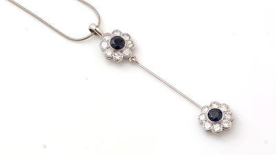 Lot 679 - An Edwardian sapphire and diamond pendant