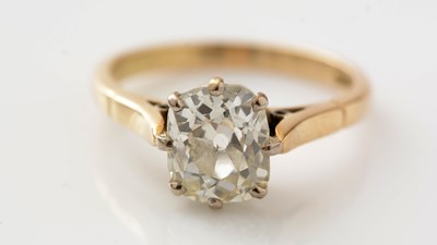Lot 457 - A Victorian diamond ring