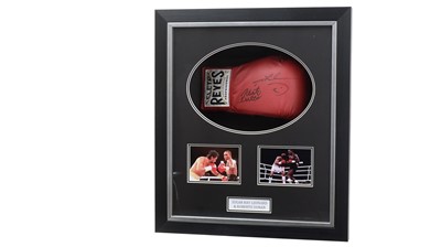 Lot 770 - Sugar Ray Leonard (1956-) and Roberto Duran (1951-): a signed Reyes boxing glove