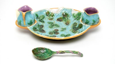 Lot 836 - George Jones Majolica strawberry set