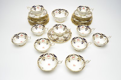 Lot 907 - A Coalport Bone China part tea service
