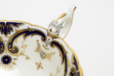 Lot 907 - A Coalport Bone China part tea service