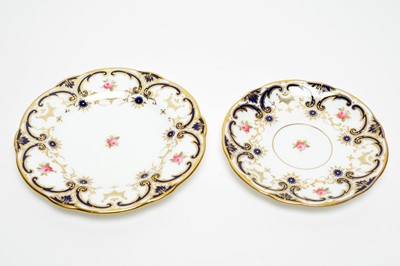 Lot 907 - A Coalport Bone China part tea service