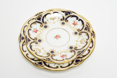Lot 907 - A Coalport Bone China part tea service