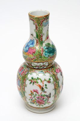 Lot 817 - Two Canton vases