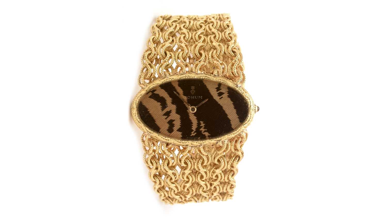 Lot 561 - Corum: an 18ct yellow gold cased manual-wind dress watch
