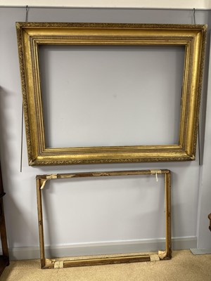 Lot 425 - A 19th Century pair of gilt picture frames