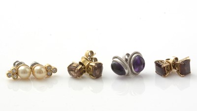 Lot 179 - Earrings, various
