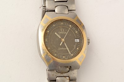 Lot 154 - Omega Seamaster: a steel cased quartz wristwatch