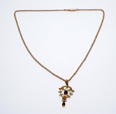 Lot 89 - An Edwardian drop pendant