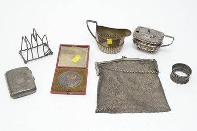 Lot 135 - Silver collectibles