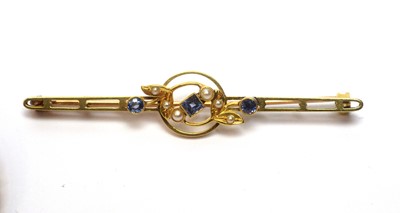 Lot 93 - A selection of three gold brooches