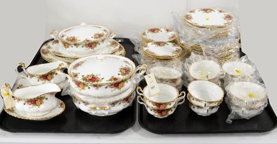 Lot 327 - A Royal Albert ‘Old Country Roses’ pattern dinner service
