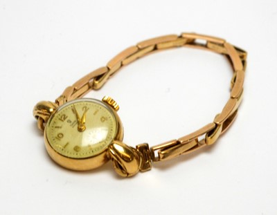 Lot 83 - A 9ct yellow gold Tudor Royal ladies wristwatch